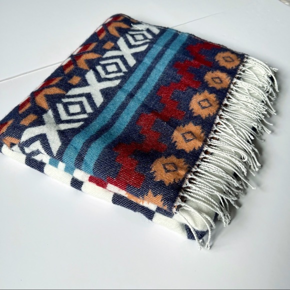 Woolrich Aztec Print Shall Poncho Scarf with Buttons - Picture 3 of 15